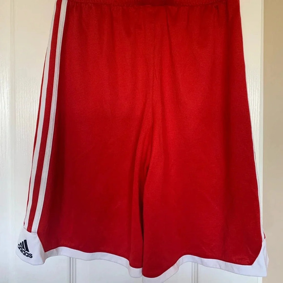 Boys Adidas size L/14-16 red basketball shorts - Picture 4 of 4